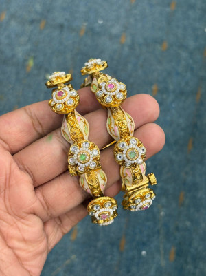 Heritage Kundan Polki Bangle